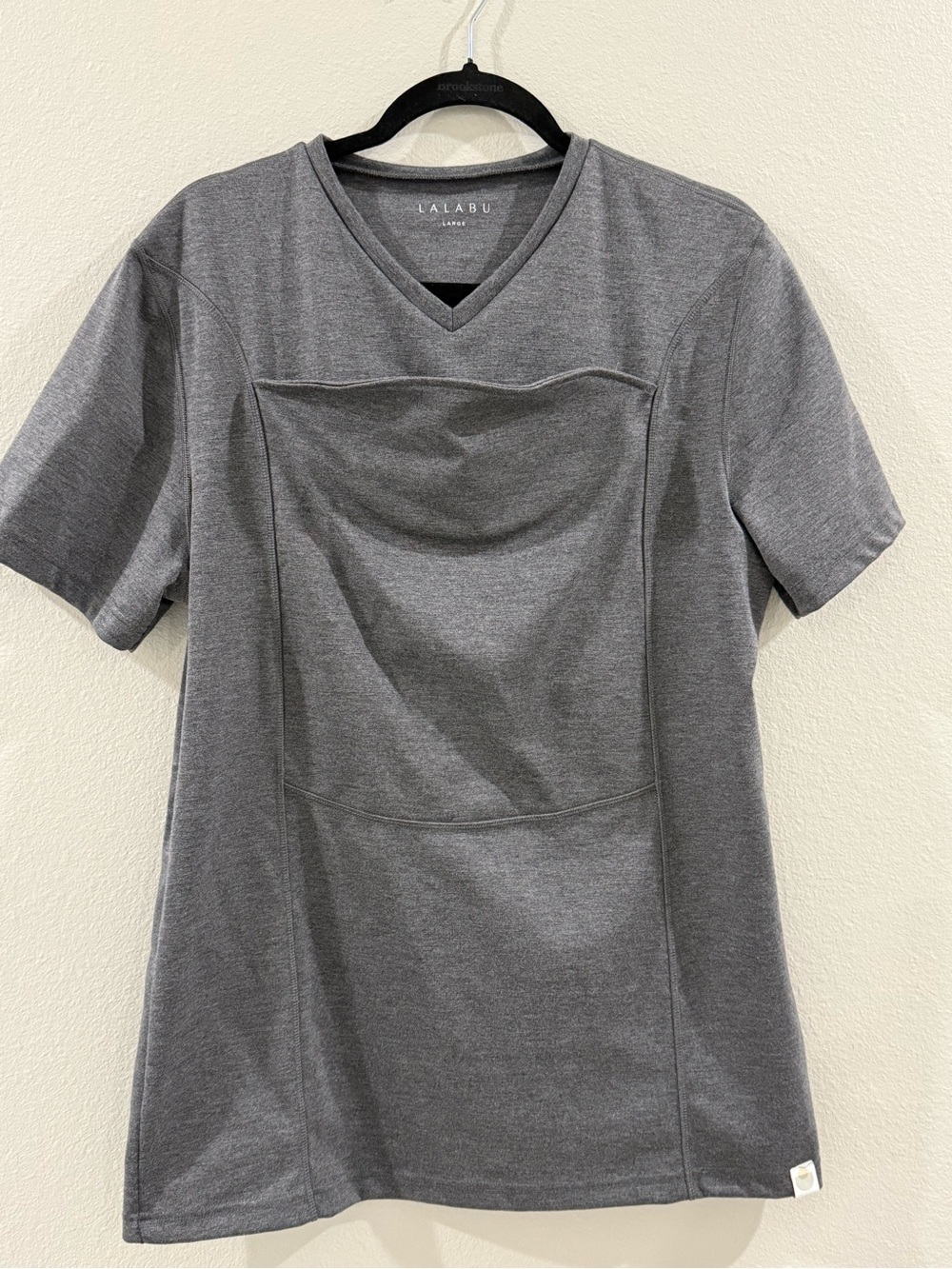 Lalabu Gray Short-Sleeve V-Neck Men's Tee
